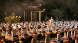 Sao Mai Thu Hằng rơi lệ với “Hồn ngàn thu”