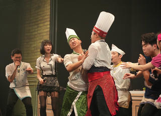 Các nghệ sĩ Hàn Quốc biểu diễn “Say tình” tại Chef show