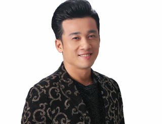 “Sóng vẫn hát” kể con đường âm nhạc của ca sĩ Quang Hào