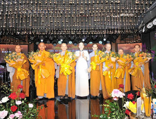 “Vu Lan vọng tri ân” tỏ lòng yêu thương và biết ơn