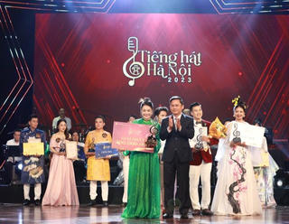 Trần Thị Vân Anh trở thành Quán quân cuộc thi Tiếng hát Hà Nội