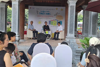 'Thưởng thức triết học' và 'Zookiz và Trường Khoa học bí ẩn'