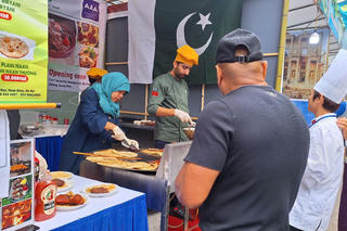 Trải nghiệm món ăn đặc sắc của các quốc gia tại Liên hoan ẩm thực quốc tế 2024