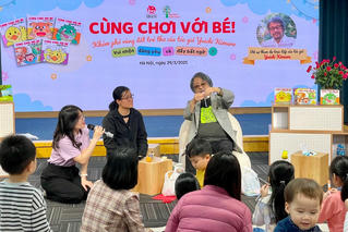 Ông Yuichi Kimura -tác giả bộ sách tranh Ehon giao lưu với các độc giả Việt Nam