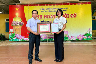 Hiệp hội PCCC &CNCH Việt Nam tri ân cô giáo dũng cảm cứu người giữa dòng sông