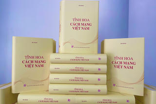 Ra mắt cuốn sách "Tinh hoa cách mạng Việt Nam"