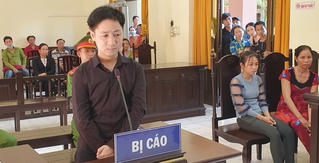 Người chết, kẻ tù vì tranh giành nữ tiếp viên 