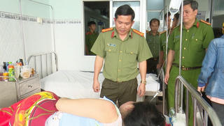 Giám đốc Công an tỉnh An Giang trực tiếp chỉ đạo điều tra tại hiện trường vụ mâu thuẫn đốt nhà có dấu hiệu giết người