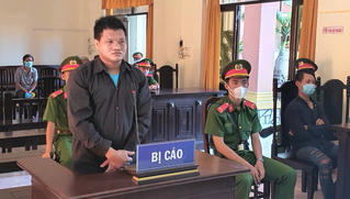 Giết chết bạn nhậu chỉ vì tranh cãi về biển số xe 