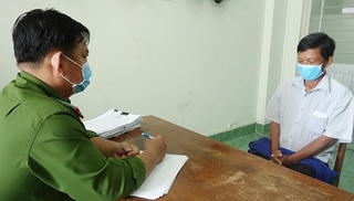 Cán bộ địa chính xã cấp 17 sổ đỏ khống