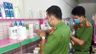 Tạm giữ số lượng lớn hàng hóa không hóa đơn chứng từ