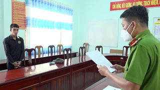 Bị bắt vì lấy "vợ nhí"