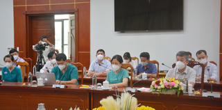 Bệnh viện Chợ Rẫy hỗ trợ Cà Mau khi F0 tăng đột biến