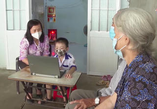 Món quà ý nghĩa cho học sinh nghèo trong đại dịch COVID-19