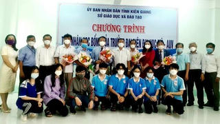 Trao tặng 41 suất học bổng du học Mỹ cho học sinh THPT tỉnh Kiên Giang