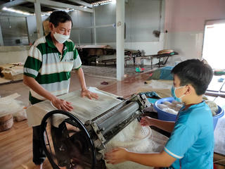 Từ đôi bàn tay trắng làm nên thương hiệu
