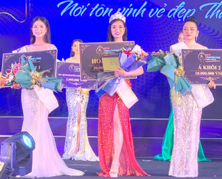 Trao thưởng Hội thi Thanh niên Cà Mau Tài năng - Thanh lịch