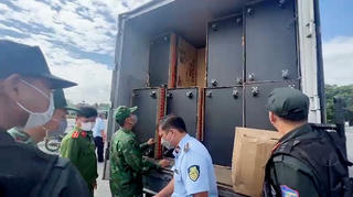 An Giang: Bắt giữ nhiều xe chở hàng hóa không có nguồn gốc