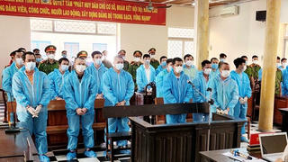 Nguyễn Ngọc Thuận (Út Gà) cùng 42 đồng phạm lãnh án trong vụ đánh bạc lớn nhất tỉnh An Giang