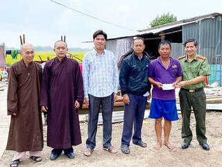 Bạc Liêu hỗ trợ người dân sửa chữa nhà bị sập do ảnh hưởng của lốc xoáy