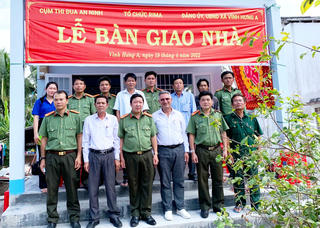 Bạc Liêu trao tặng nhà tình thương cho hộ nghèo