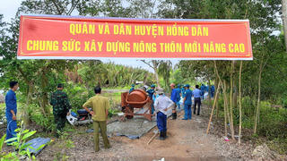 Gắn kết chặt chẽ với người dân để tạo sự đồng thuận “ý Đảng lòng dân”