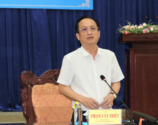 Chủ tịch UBND tỉnh Bạc Liêu chỉ đạo việc cung cấp thông tin cho báo chí