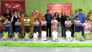 Đoàn thanh niên Công an tỉnh Bạc Liêu nhiều hoạt động “Vui tết thiếu nhi”