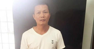 Gắn mác xe “Cứu trợ miền Trung” đi rạch túi trộm tiền cụ già