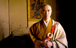 Sư thầy hát nhạc Phật phong cách rock