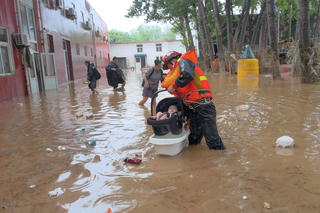 Hình ảnh Bắc Kinh và vùng lân cận ngập lụt vì mưa lớn 