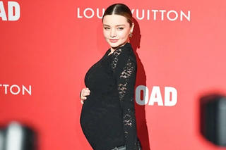 Siêu mẫu Miranda Kerr mang bầu lần thứ tư vẫn đẹp rạng ngời
