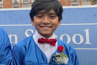 Chân dung cậu bé vào đại học ở tuổi 12