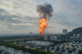 Nổ đường ống dẫn khí tại Malaysia