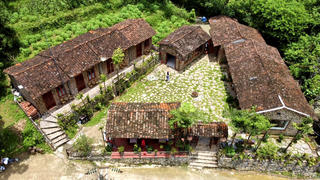 Ngôi làng đá tựa lưng vào núi giúp người Tày tại Cao Bằng thoát nghèo 