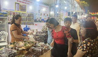 Cao Bằng khai mạc hội chợ xúc tiến thương mại sản phẩm Ocop năm 2024 