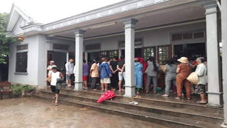 Nữ nông dân bị sét đánh chết giữa đồng