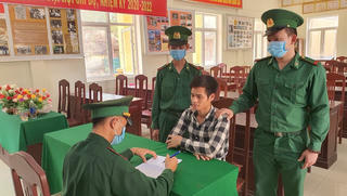 Đồn Biên phòng Cửa khẩu quốc tế Lao Bảo lập nhiều chiến công