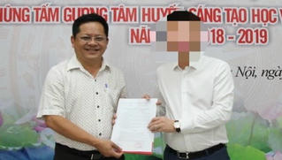 Lập Facebook ẩn danh bôi nhọ lãnh đạo, một nhà báo bị bắt  ​