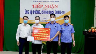 Ủng hộ bà con Thừa Thiên Huế bị ảnh hưởng COVID- 19 tại các tỉnh phía Nam