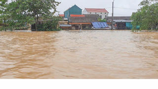 Tìm người đàn ông mất tích trong mưa lũ ở Quảng Bình