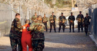 Màn tra tấn kinh hoàng trong nhà tù Guantanamo