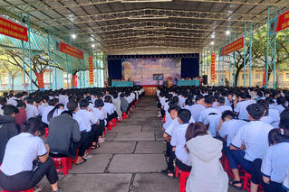 Bộ tư lệnh Vùng Cảnh sát biển 4 nâng cao nhận thức pháp luật cho thế hệ trẻ