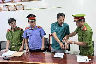 Nguyên Chủ tịch xã Cửa Cạn bị bắt vì nghi án nhận hối lộ 1 xe ô tô và 5 tỷ đồng