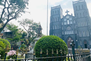 Người dân nói gì về việc tu sửa Nhà thờ Lớn Hà Nội? 