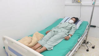 Ăn cóc nướng, 3 người trong gia đình ngộ độc 