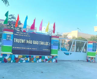 Cần Thơ: Cấp bằng công nhận cho 4 trường đạt chuẩn quốc gia mức độ 1