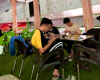 Game online - 'vũng lầy' của nhiều người trẻ ở Cần Thơ