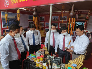 Khai mạc Triển lãm Nhạc cụ truyền thống các dân tộc Việt Nam tại Cần Thơ năm 2022