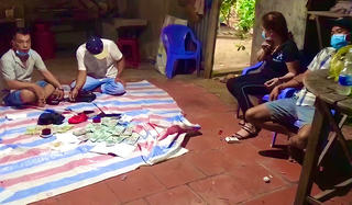 Công an tỉnh Vĩnh Long triệt xóa "ổ bạc" trong một căn nhà biệt lập có cảnh giới